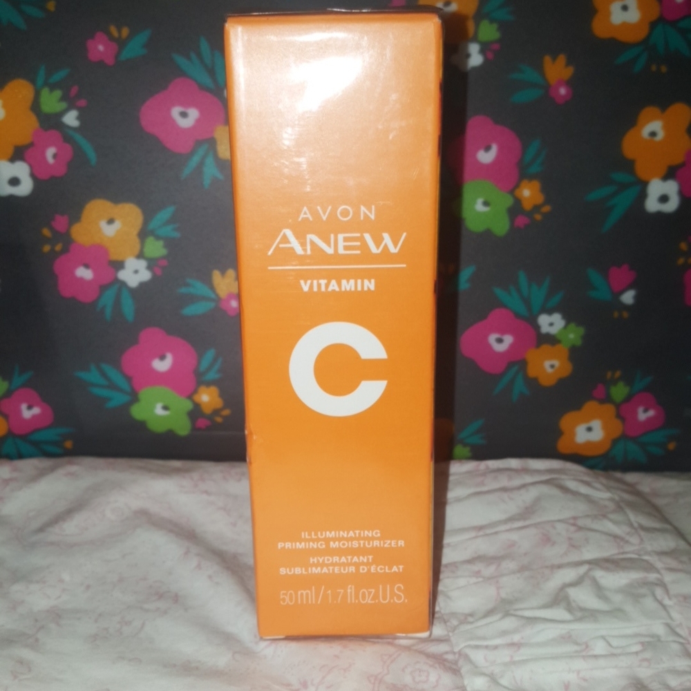 Avon Anew Vitamin C Illuminating Moisturizer - Orange